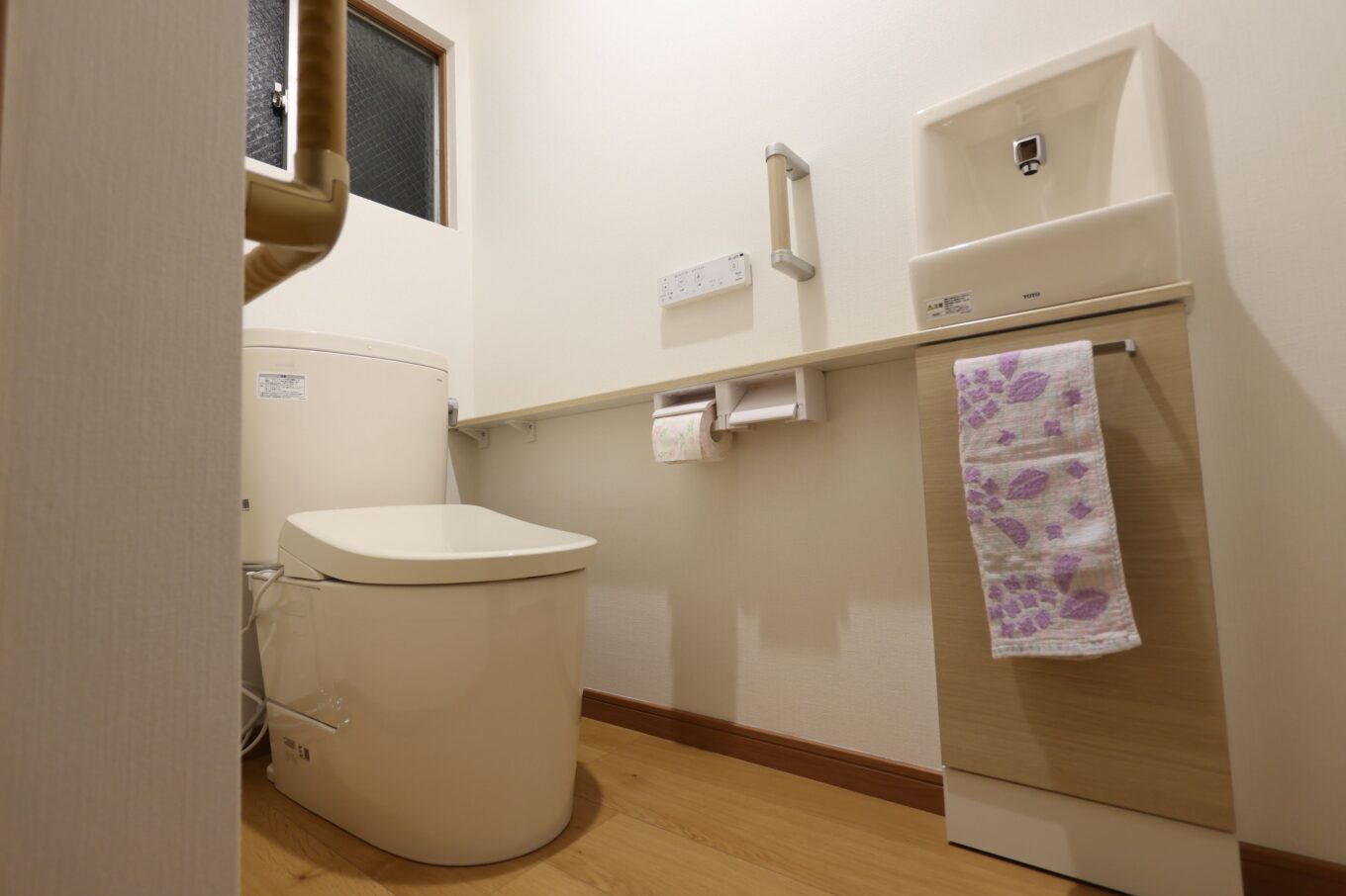 トイレ改修工事(境港市)